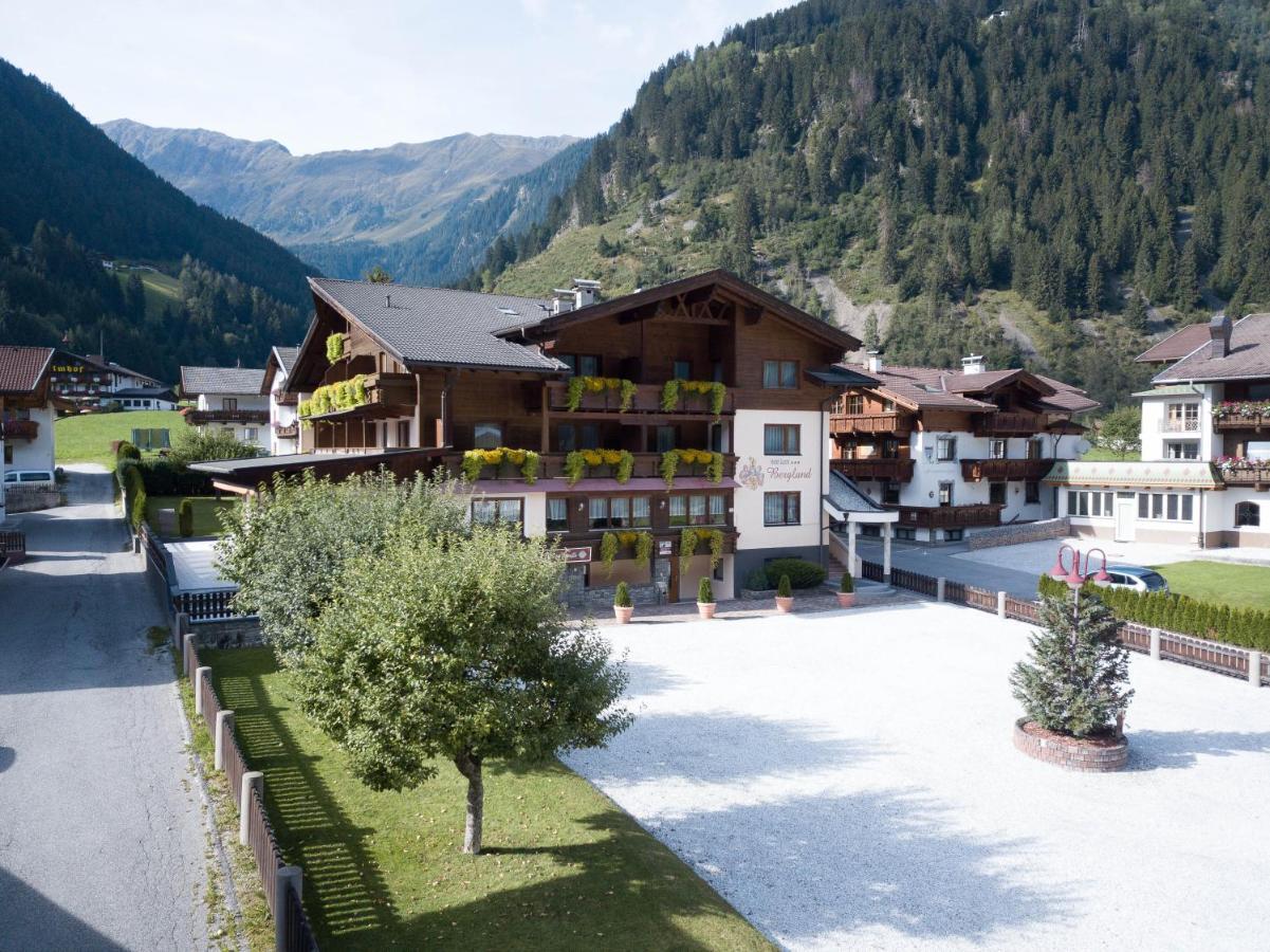 Hotel Garni Bergland Neustift im Stubaital Esterno foto